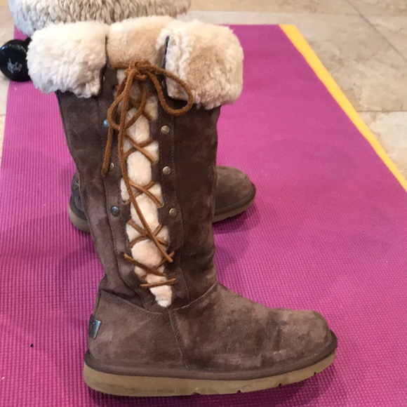UGG Shoes - UGG  Tall lace up  Boots, with fur, size 6